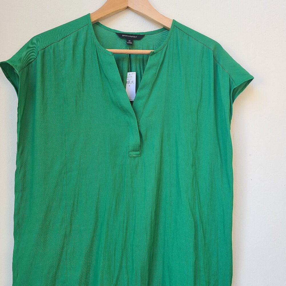 Banana Republic Green Dolman Blouse – NEW!